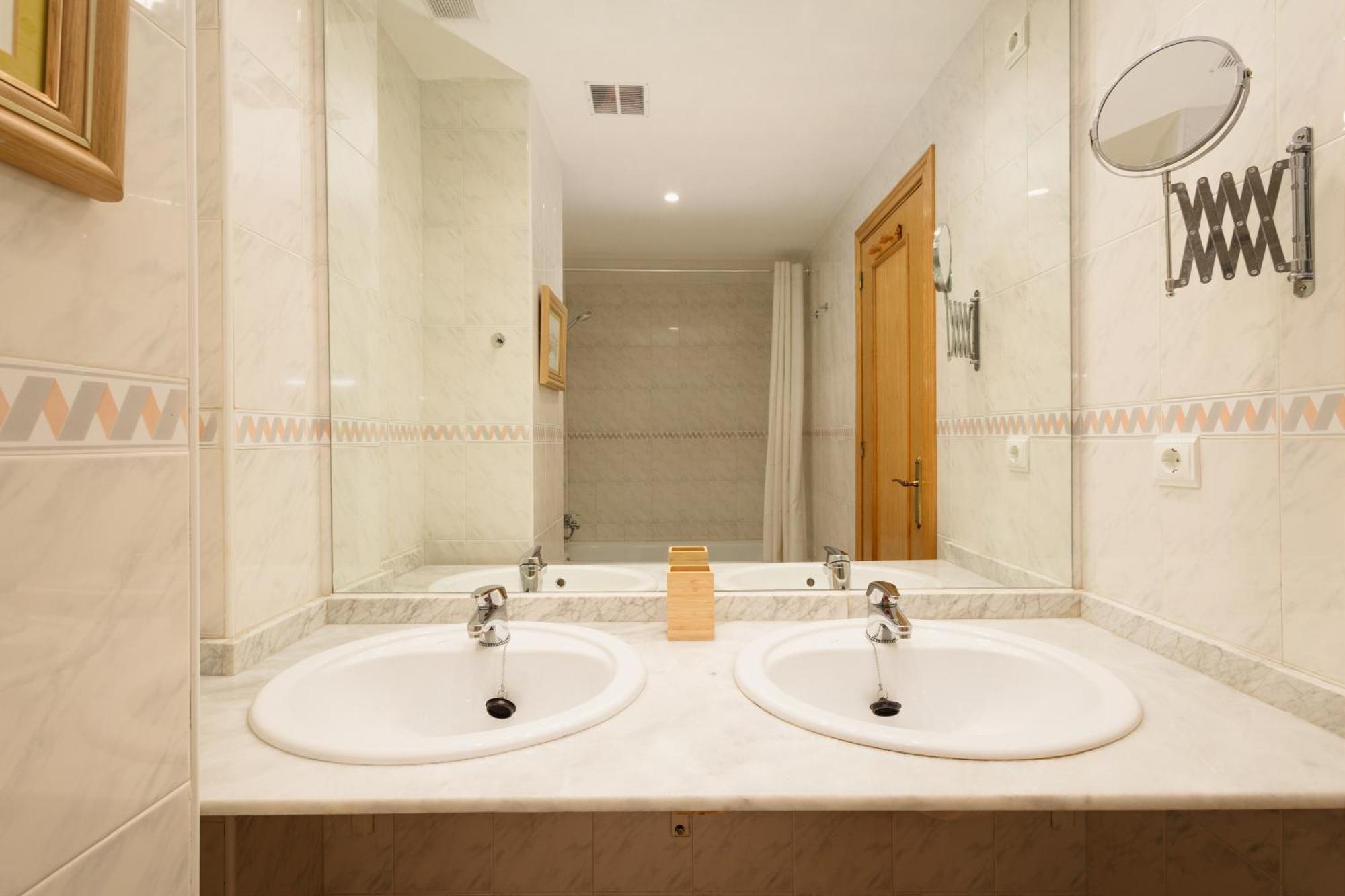 2 Bedroom Front Line Flat In Costabella, Marbella,