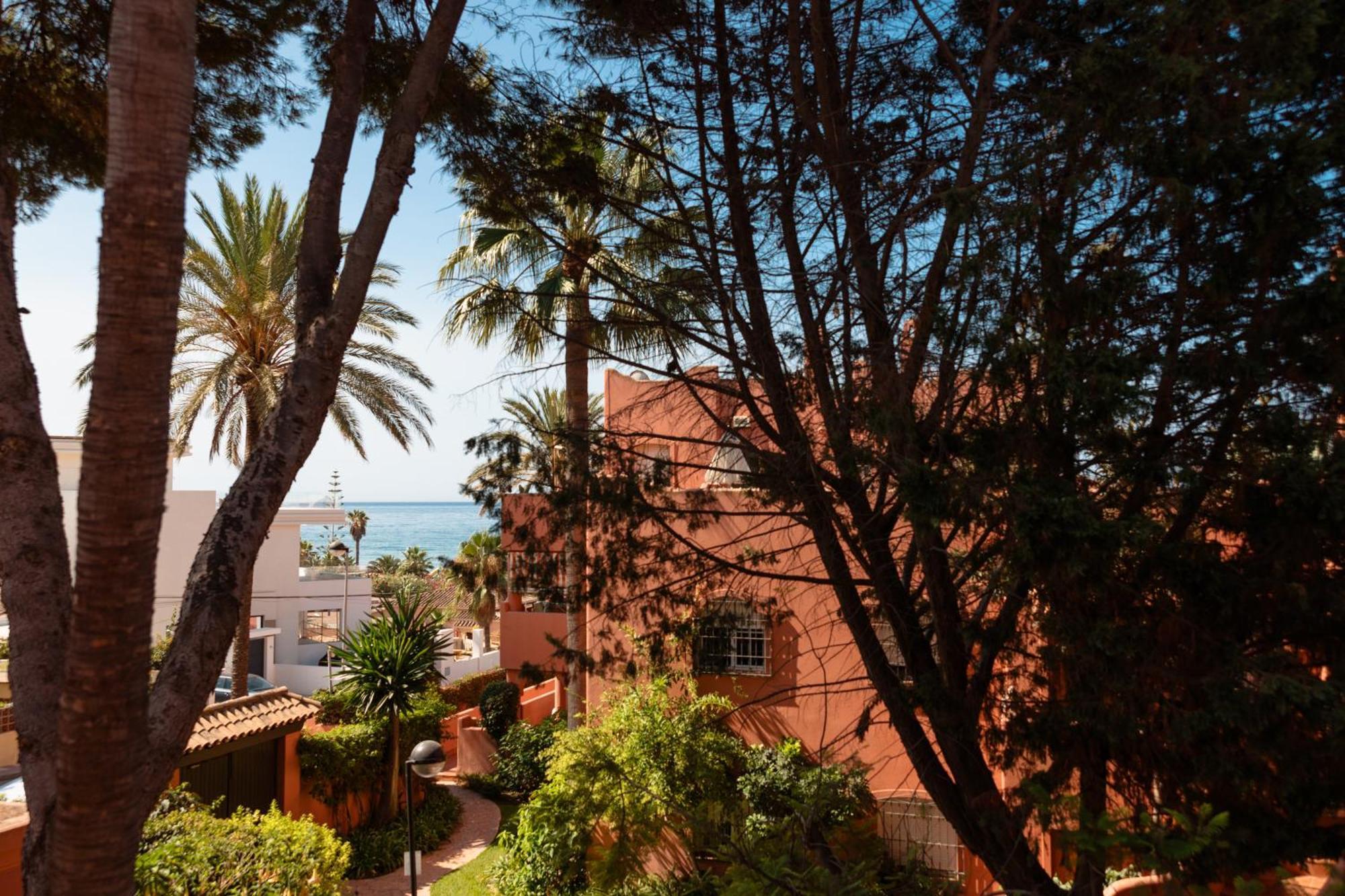 2 Bedroom Front Line Flat In Costabella, Marbella, Apartment