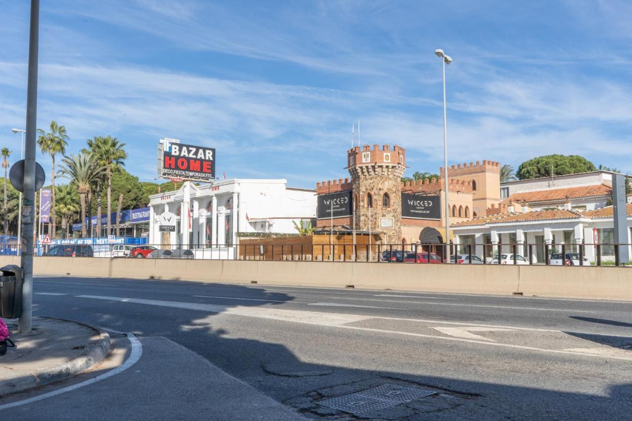 Apartment 2 Bedroom Front Line Flat In Costabella, Marbella, Marbella