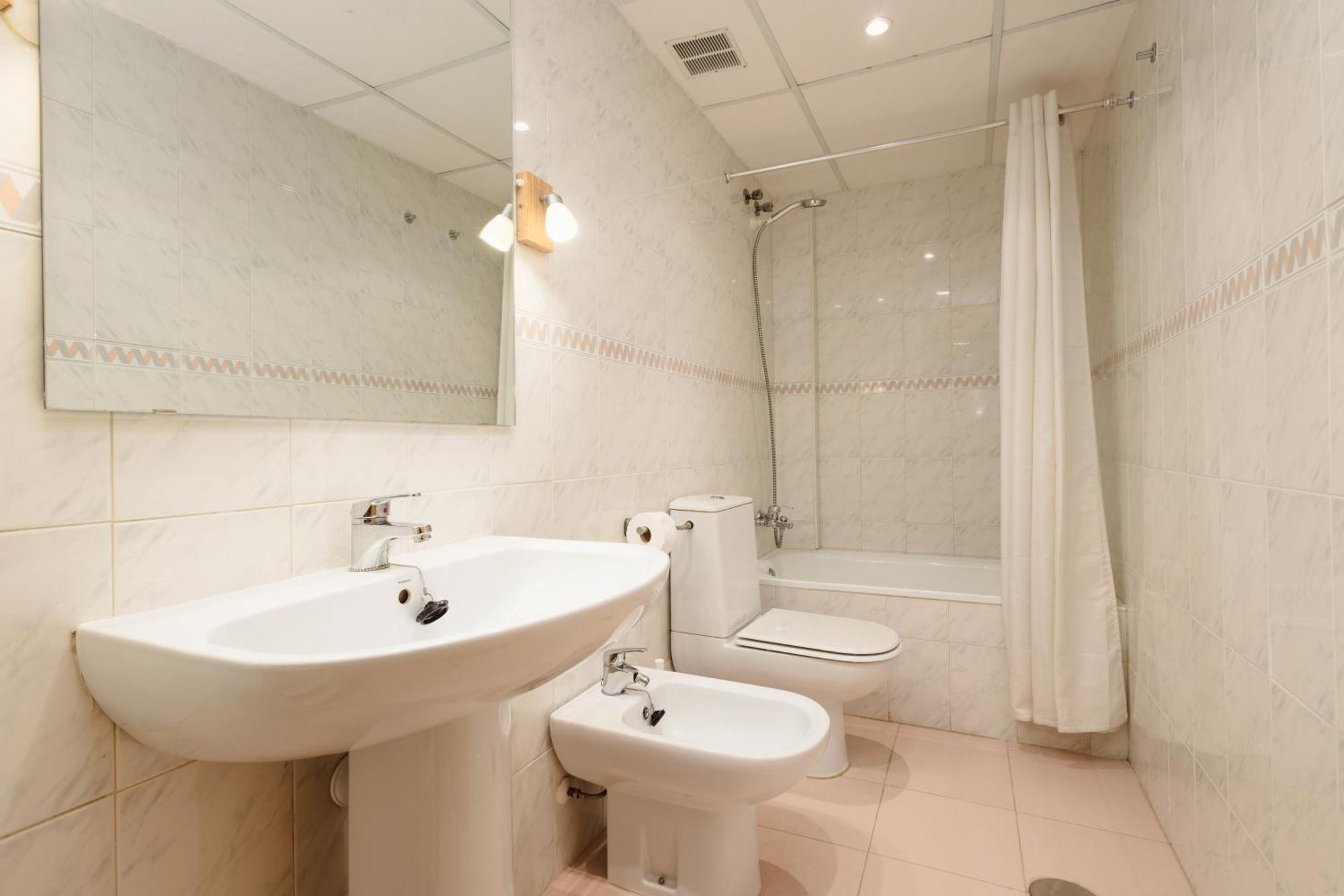 Apartment 2 Bedroom Front Line Flat In Costabella, Marbella, Marbella