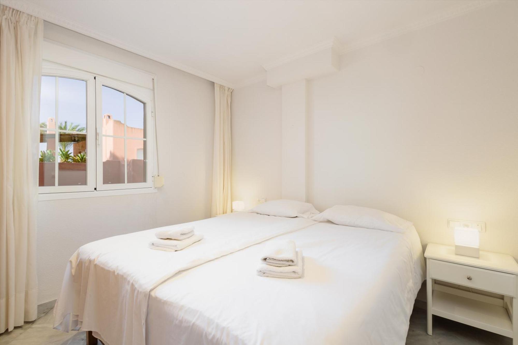 Apartment 2 Bedroom Front Line Flat In Costabella, Marbella,